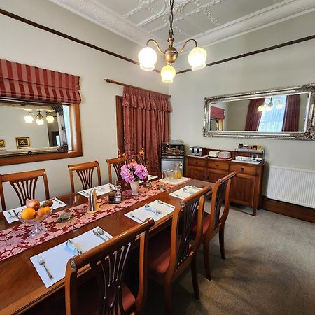 The Fern & Thistle Luxury Accommodation- Drinks, Hotpool, Sauna بالكلوثا المظهر الخارجي الصورة